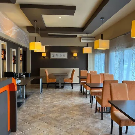 Hotel Alfa 3*