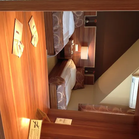 Hotel Alfa