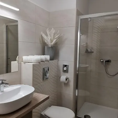 Hotel Alfa 3*