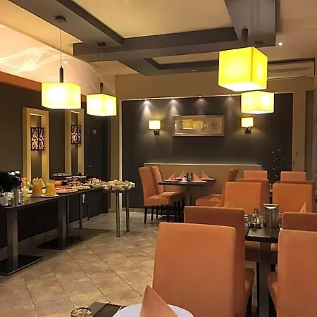 Ξενοδοχείο Alfa Γκιόρ