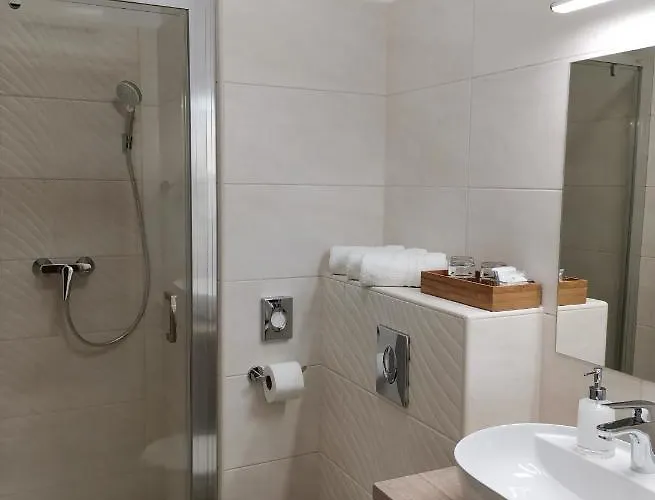 מלון Alfa גיור